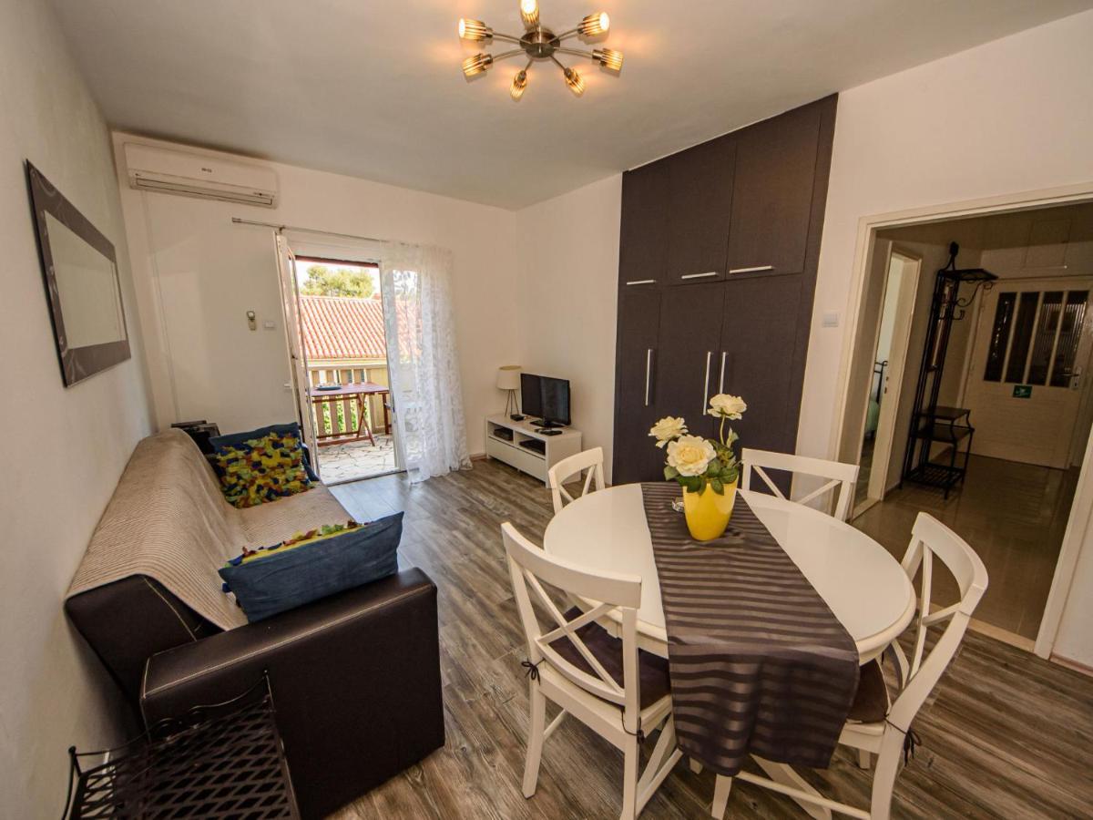 Holiday Home Silvija By Interhome Supetar Luaran gambar